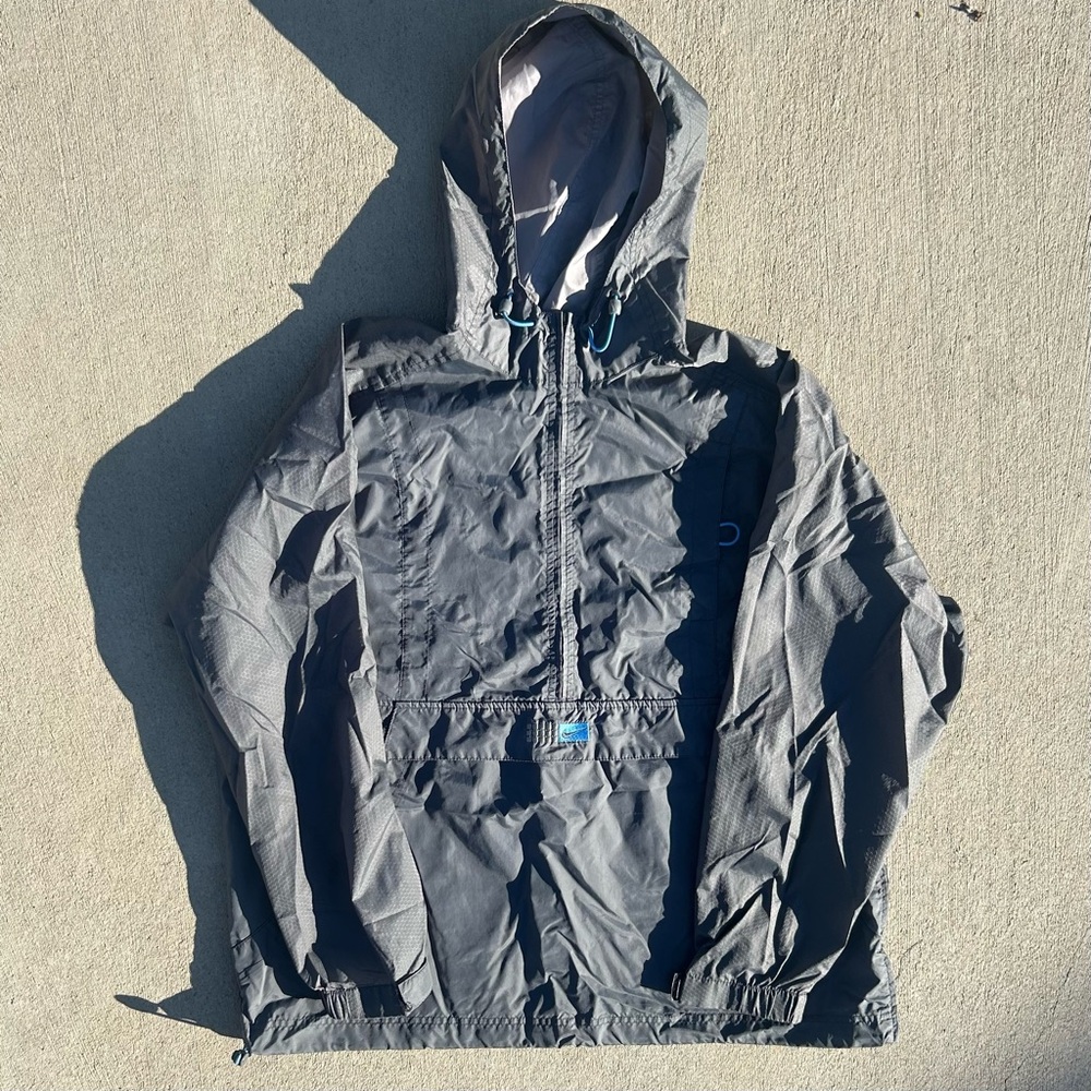 VINTAGE NIKE WINDBREAKER